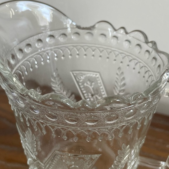 Vintage Glass Good Luck Creamer American Patterned Glass - Picture 8 of 10
